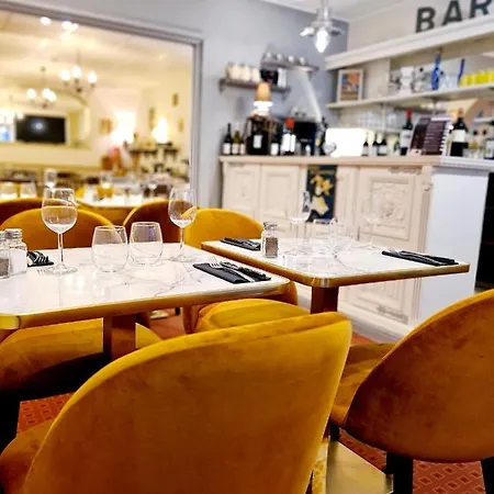 Hotel Caravelle Contact 2*