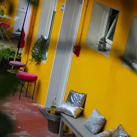 Otel Caravelle Contact 2*