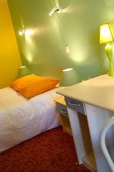 Caravelle Contact Hotel