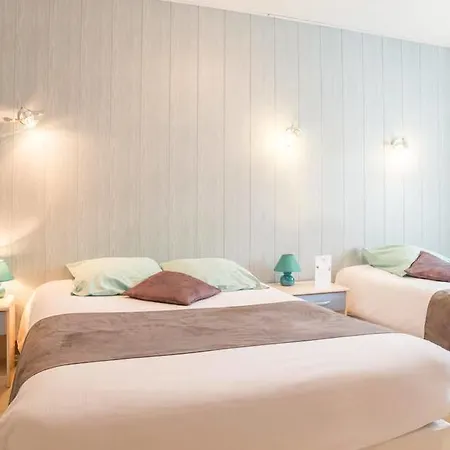 Caravelle Contact Hotel
